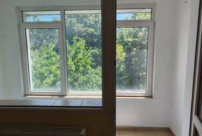 Apartament cu 4 camere decomandat în Drumul Taberei - 16