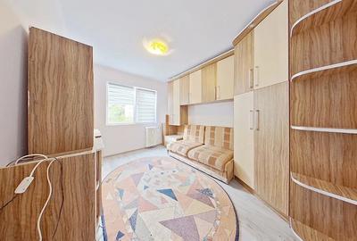 Apartament cu 2 camere semidecomandat în Aurel Vlaicu