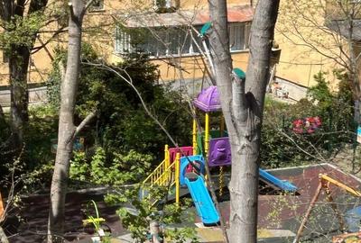 Apartament cu 4 camere în Inel I - 15