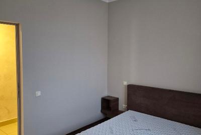 Apartament cu 2 camere decomandat, mobilat în Tractorul - 10