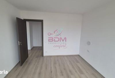 Apartament cu 3 camere semidecomandat în Micro 1 - 3