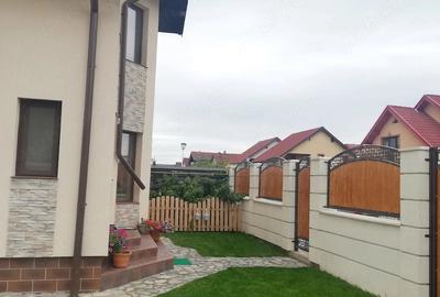 Casă cu Teren 300 Mp în Curtișoara - 3