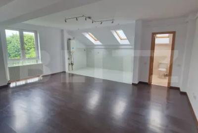 Apartament cu 3 camere decomandat în Central - 2