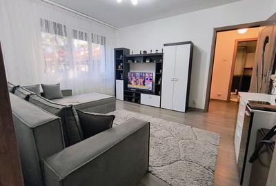 Apartament cu 2 camere semidecomandat, mobilat în Gara de Nord