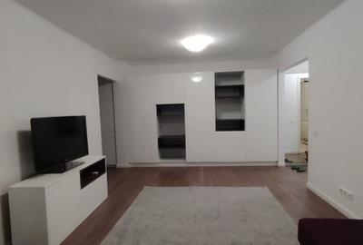 Apartament cu 2 camere semidecomandat, mobilat în Unirii