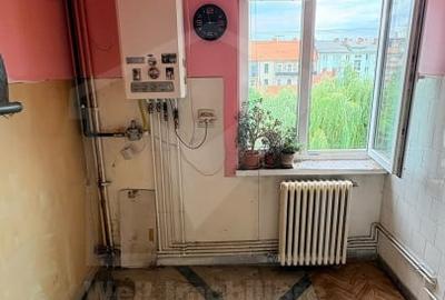 Apartament cu 2 camere decomandat în Central - 4