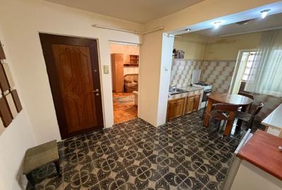Apartament cu 2 camere decomandat în Ampoi 3