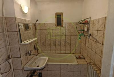 Apartament cu 4 camere decomandat în 1 Mai - 7