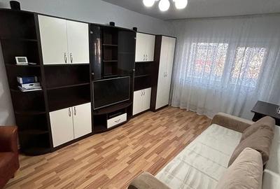 Apartament cu 2 camere decomandat în Km 4 - 5