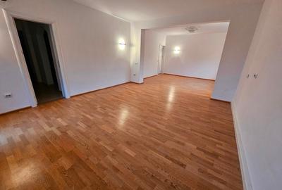 Apartament cu 3 camere decomandat, mobilat în Domenii