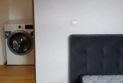 Apartament cu 4 camere decomandat în Baza 3 - 4