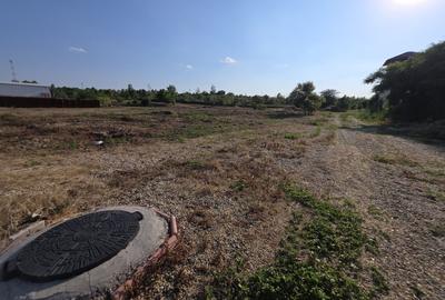 Teren Construcții intravilan de 3050 mp, în 1 Decembrie - 11