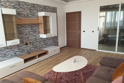 Apartament cu 2 camere decomandat în Tractorul - 3