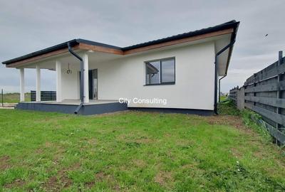 Casă cu 4 camere cu Teren 400 Mp în Crevedia - 2