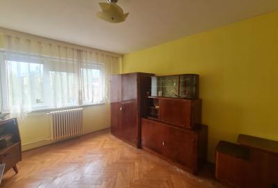 Garsonieră decomandată în Astra