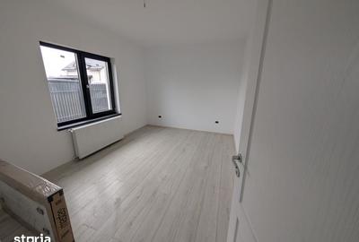 Casă cu 4 camere cu Teren 420 Mp în Hemeiuș - 2