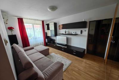 Apartament cu 3 camere semidecomandat în Berceni - 3