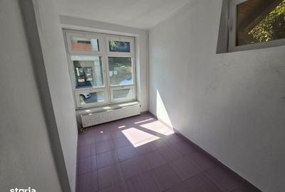Spațiu comercial, de 70 mp, în Central