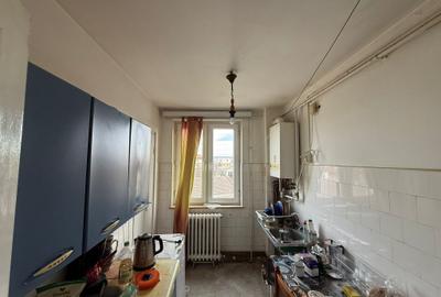 Apartament cu 3 camere decomandat în Progresul - 2