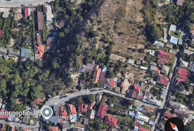 Teren de 820 mp, în Central