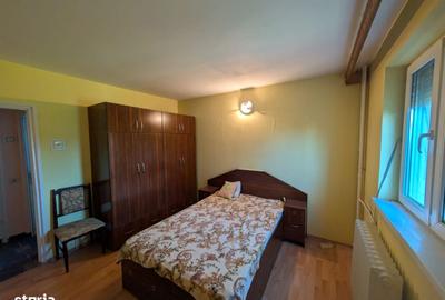 Apartament cu 2 camere decomandat în Vest