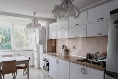 Apartament cu 3 camere semidecomandat, mobilat în Plopilor - 3