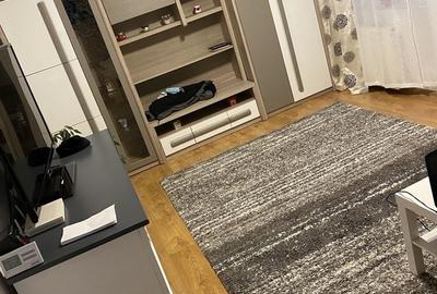 Apartament cu 2 camere decomandat în Central - 1