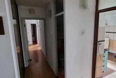 Apartament cu 3 camere decomandat, mobilat în Lăpuș