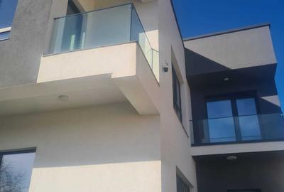 Casă cu 4 camere în Central - 6