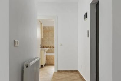 Apartament cu 3 camere decomandat în Otopeni - 9