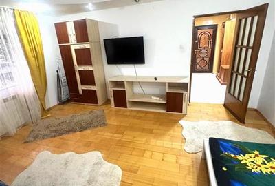 Apartament cu 2 camere decomandat, mobilat în 1 Decembrie