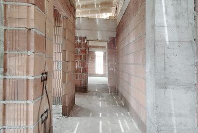 Casă individuală cu 4 camere cu Canalizare în Cristian - 11