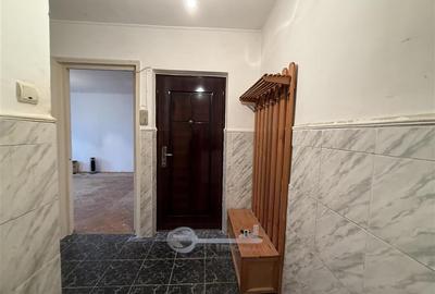 Garsonieră decomandată în Nicolina - 1