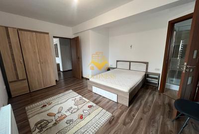 Apartament cu 3 camere decomandat, mobilat în Borhanci