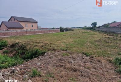 Teren de 2492 mp, în Remetea Mare