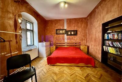 Apartament cu 4 camere semidecomandat, mobilat în Ultracentral - 1