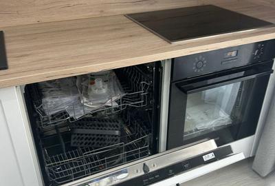 Apartament cu 3 camere decomandat în Chinteni