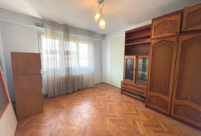 Apartament cu 3 camere decomandat în Cetate - 2
