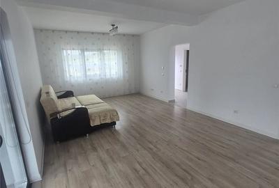 Casă cu Teren 500 Mp în Cetății
