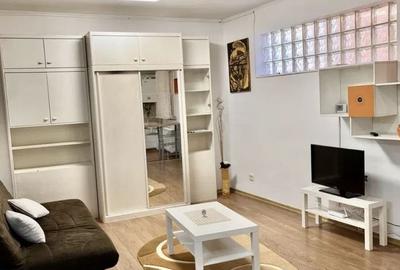 Apartament cu 2 camere semidecomandat, mobilat în Iancului