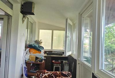 Apartament cu 4 camere decomandat în Exterior Vest - 2