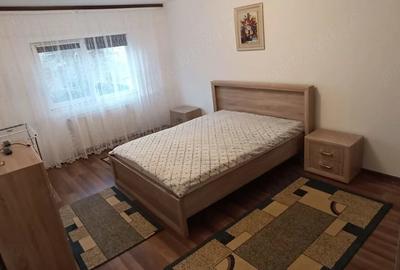Garsonieră decomandată în Podul de Fier