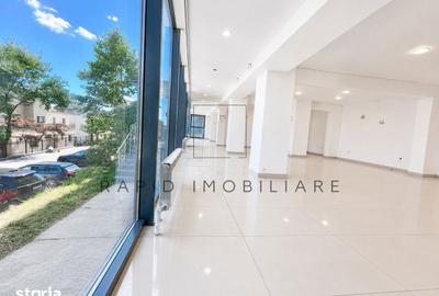 Spațiu comercial, de 203 mp, în Țiglina 1 - 18