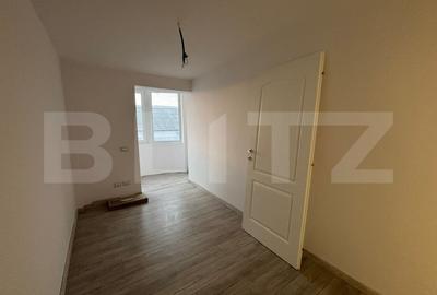 Apartament cu 3 camere semidecomandat în Dancu - 3
