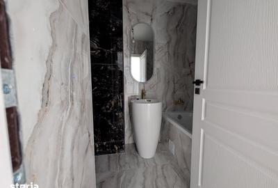 Apartament cu 3 camere decomandat în Cug - 3