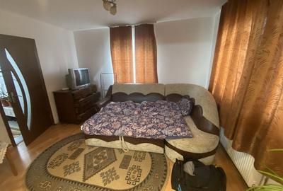 Casă cu 4 camere în Central - 1