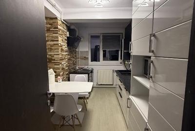 Apartament cu 2 camere decomandat, mobilat în Gara