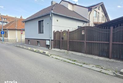 Casă cu 4 camere cu Teren 30 Mp în Centrul Civic - 19