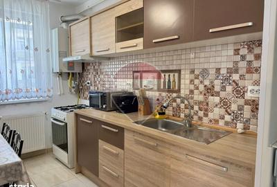 Apartament cu 3 camere în Florești