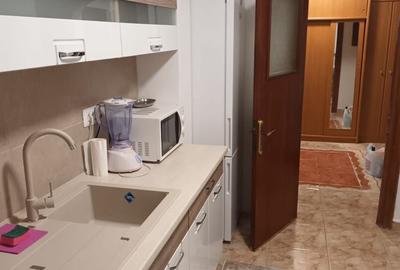 Apartament cu 2 camere decomandat în Central - 3